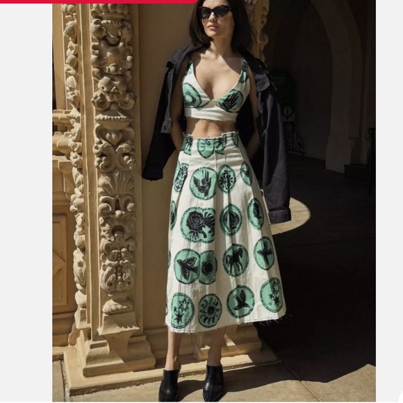 ZARA 2 PIECES MATCHING SET PRINTED CROP TOP AND PRINTED BOX PLEAT SKIRT - Picture 2 of 16